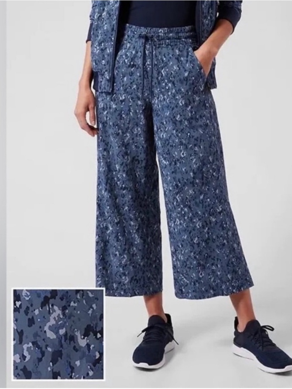 Athleta Avenue Printed Wide Leg Crop Pant 4
